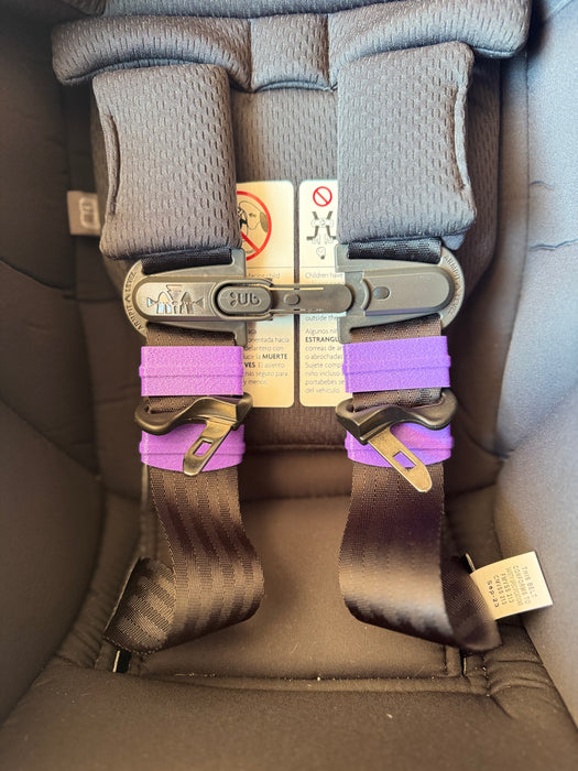 Bucklebuddeez Infant Car Seat Strap Aligner Accessory