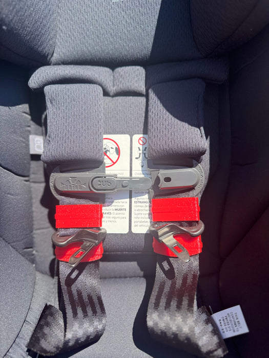 Bucklebuddeez Infant Car Seat Strap Aligner Accessory