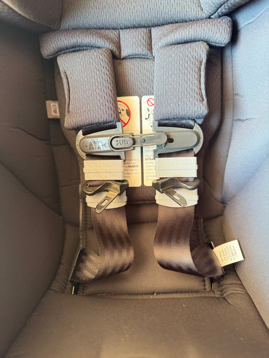 Bucklebuddeez Infant Car Seat Strap Aligner Accessory
