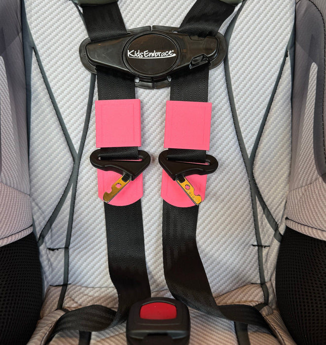 BuckleBuddeez Car Seat Strap Aligner